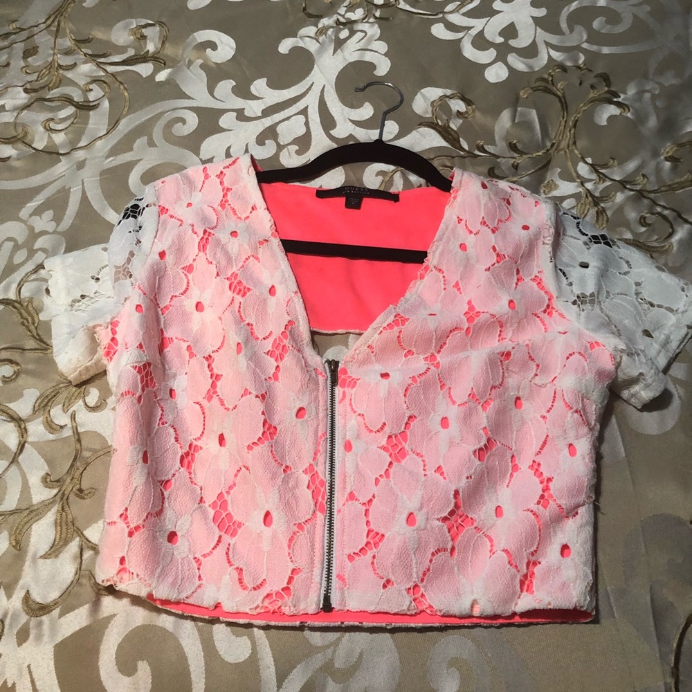 Guess crop top
